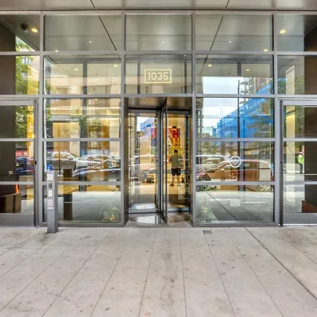 W Loop W Gym Pool Coworking Nr Uic Chi-435 Chicago