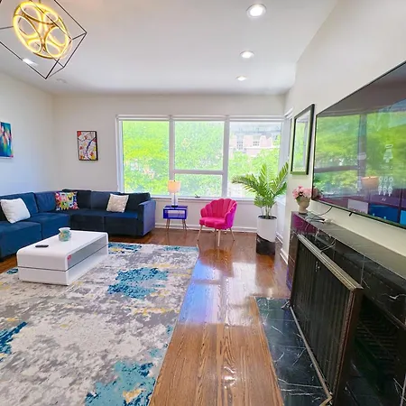 French Design Luxurious Downtown 3br Sleeps 8 Guests *