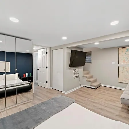 New 2br W 3 Beds And Highspeed Internet *