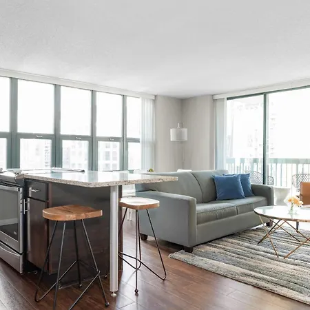Aparthotel Kasa Magnificent Mile 4*