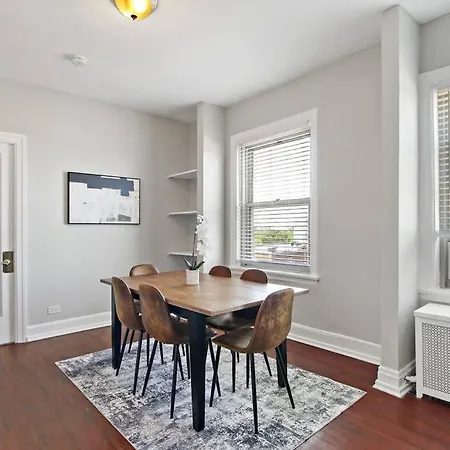Sleek & Spacious 3br - Hyde Park 1004 *