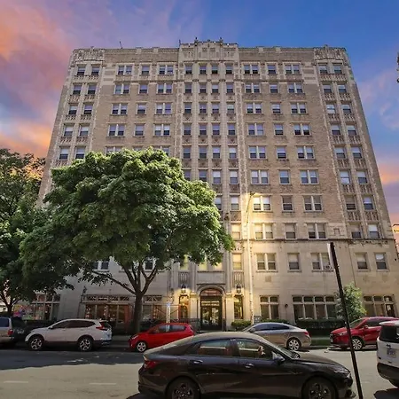 Sleek & Spacious 3br - Hyde Park 1004 *