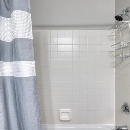 Streeterville 2br W Gym Pool Ohio St Chi-909 * Chicago