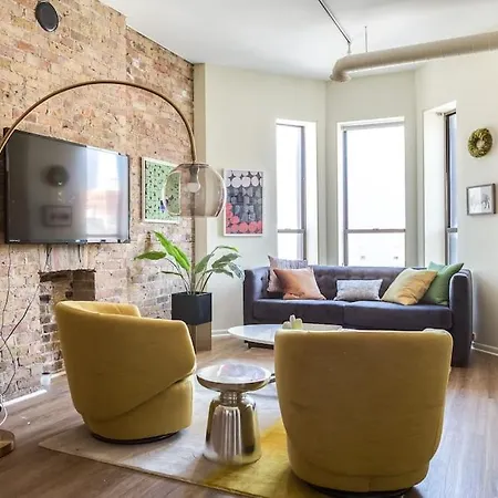 Apartment Beautifully Remodeled Third Floor Flat In River North - 3n *