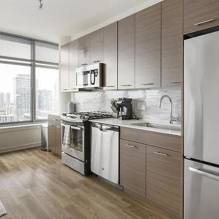 Apartment Landing At Next - In Near North Side