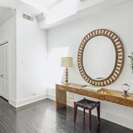 Gold Coast Next To Oak Street Apartment *