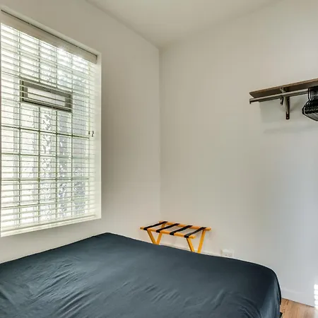 Welcome To West Town! 2 Bedrooms And Pet Friendly Apts