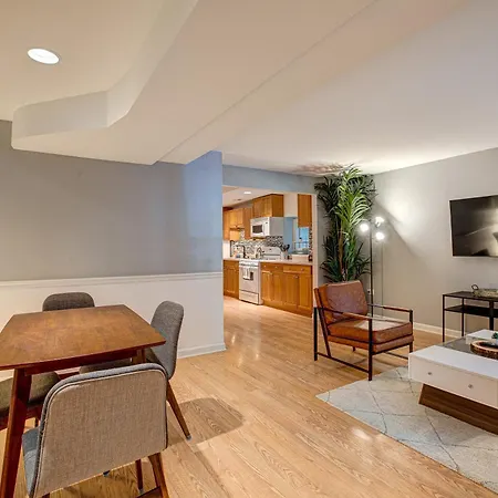 Pet Friendly! Perfect For The Digital Nomad Or Business Traveler Apts *