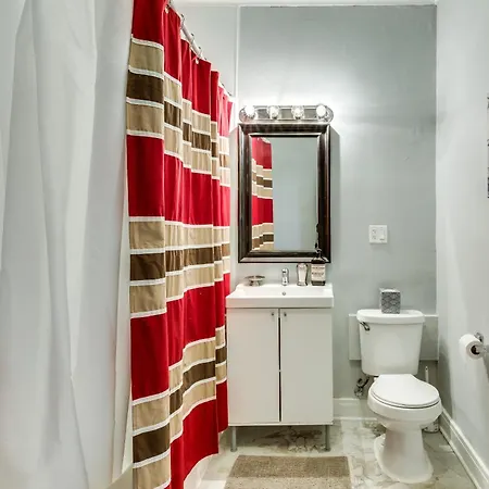 Pet Friendly! Colorful And Cozy - A Great Place To Call While Visiting The Windy City Apts * Chicago