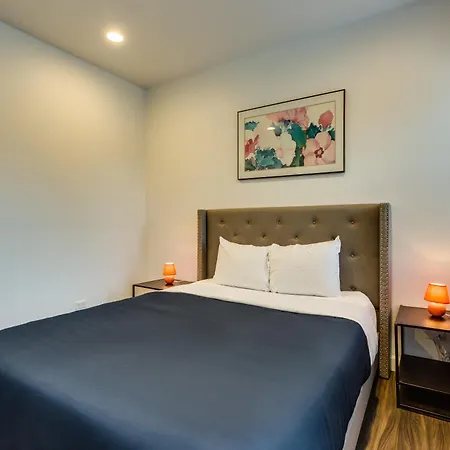 Apartment Pet Friendly And For 7! Large Common Areas To Converse And Connect Apts *
