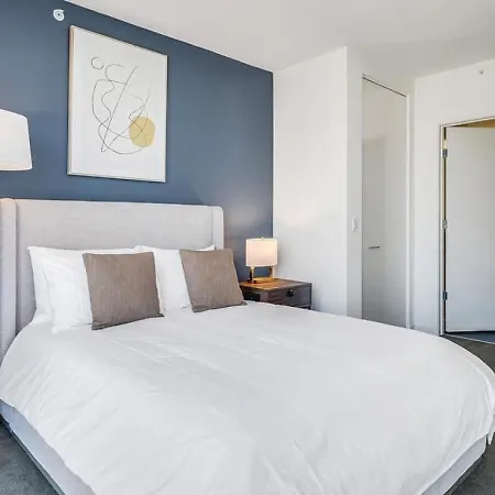 Apartment Landing - Modern With Amazing Amenities