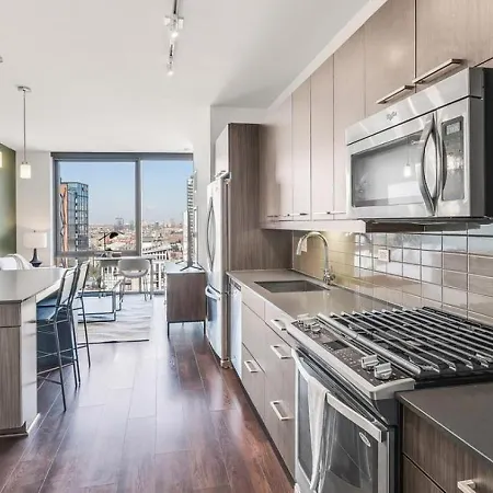 Landing - Modern With Amazing Amenities *