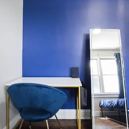 Large 3 Bedroom 12 Minutes To Downtown - Games Apartment