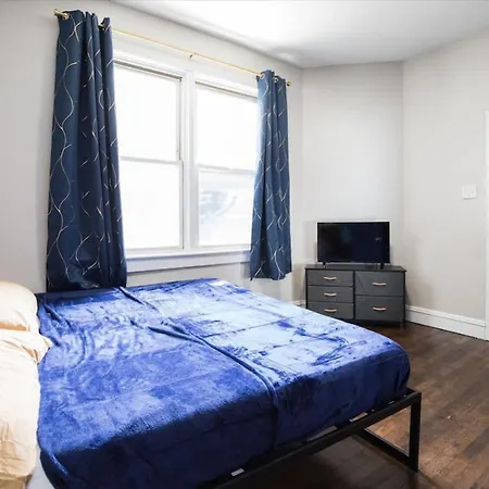 Apartment Large 3 Bedroom 12 Minutes To Downtown - Games *