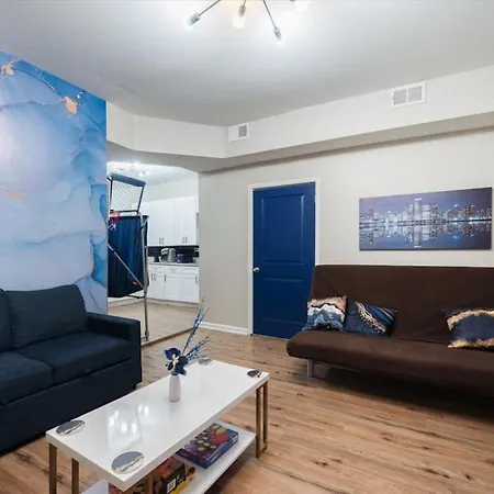 Large 3 Bedroom 12 Minutes To Downtown - Games