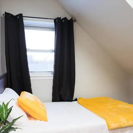 Cute 2 Bedrooms - 12 Min From Downtown Chicagi * Chicago