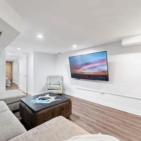 Lavish Garden Near Hyde Park Apartment *