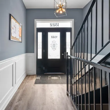 Homestay Kenwood Apartments, Downtown Hyde Park *