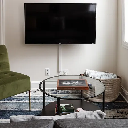 East Village 2br Modern H1 Apartment