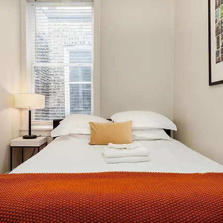 Apartment Wicker Park 2br Modern Dv3 Chicago