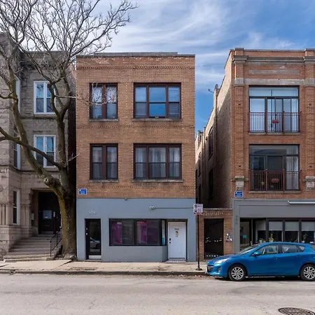 Apartment Flexhome Ukrainian Village - 2br - Convenient Walkability