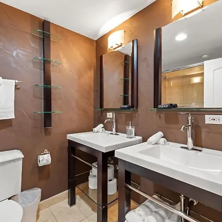 Luxury Retreat With Theater *