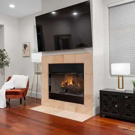 Luxury Retreat With Theater