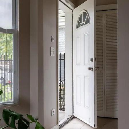 Flexhome Avondale 2br W1 With Parking * Chicago