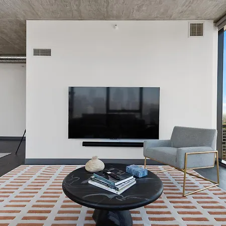 Apartment Fulbrix Bright Designer With West Loop Views *
