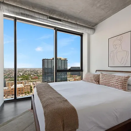 Apartment Fulbrix Bright Designer With West Loop Views