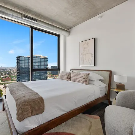 Fulbrix Bright Designer With West Loop Views Apartment *