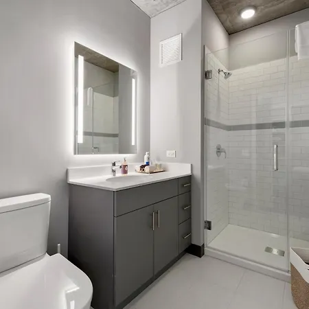Fulbrix Bright Designer With West Loop Views Apartment Chicago