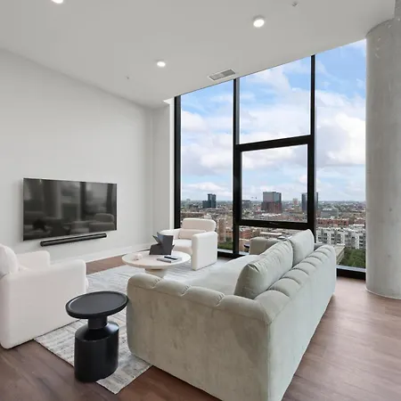 Avra Stylish Prime West Loop Location Near Union Park * Chicago