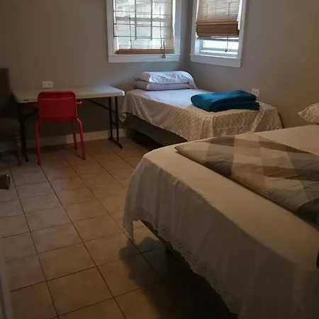 Homestay 8100 Happy Chicago
