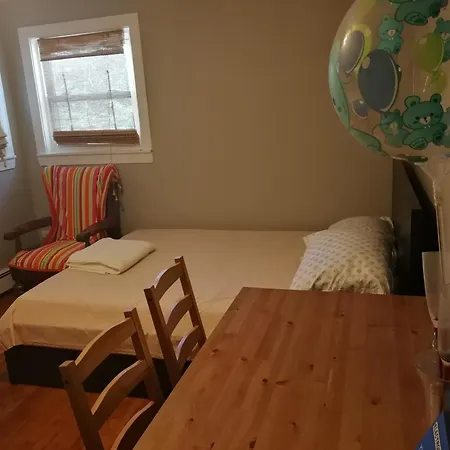 8100 Happy Homestay *
