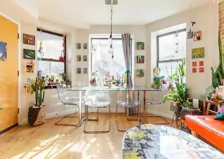 Trendy At Ukrainian Village Homestay *