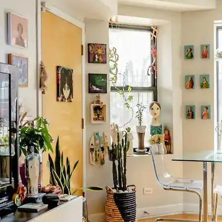 Trendy At Ukrainian Village Homestay