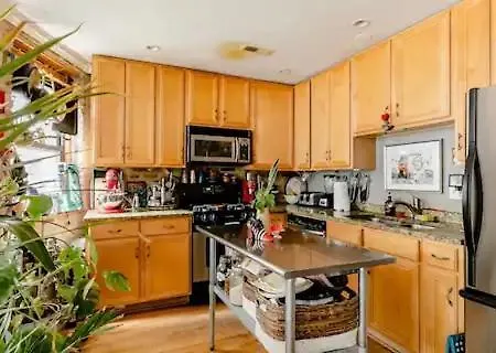 Trendy At Ukrainian Village Homestay Chicago