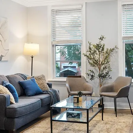 Stylish 2br Urban Retreat In River West Apartment *