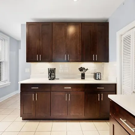 Apartment Stylish 2br Urban Retreat In River West Chicago