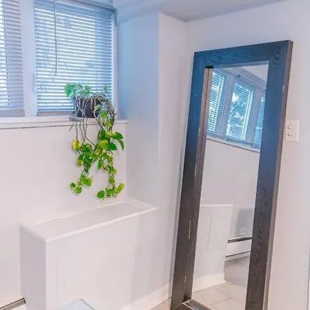 Apartment Midway Airport 2 Bedroom With Full Kitchen