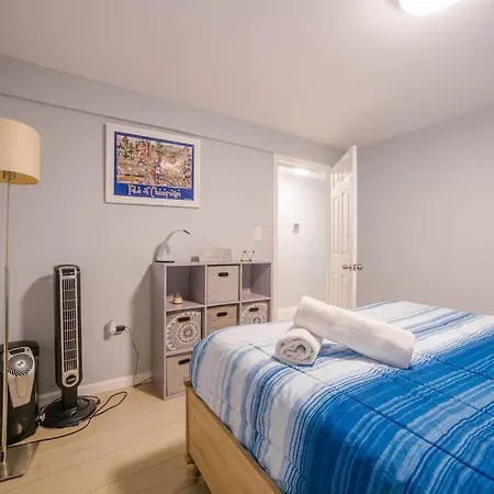 Apartment Midway Airport 2 Bedroom With Full Kitchen