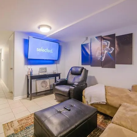 Apartment Midway Airport 2 Bedroom With Full Kitchen *
