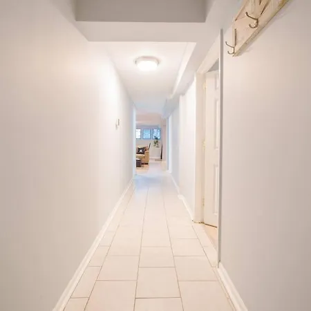 Midway Airport 2 Bedroom With Full Kitchen Apartment Chicago