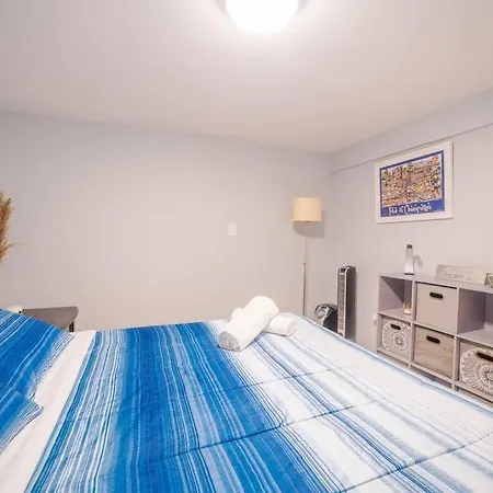 Apartment Midway Airport 2 Bedroom With Full Kitchen *