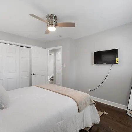 Apartment Spacious In