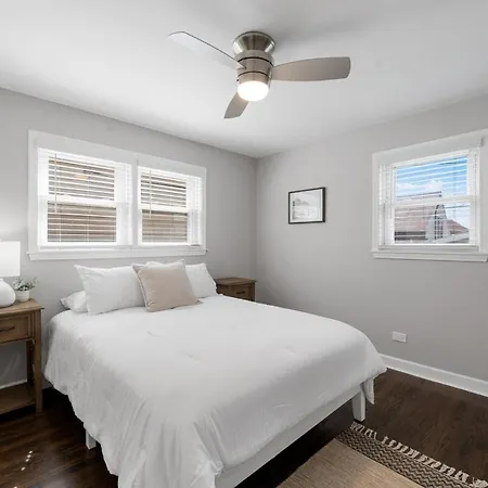 Apartment Spacious In *