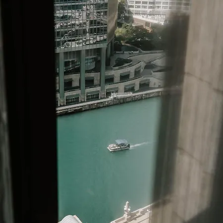 Hotel Club Quarters Wacker At Michigan, Chicago