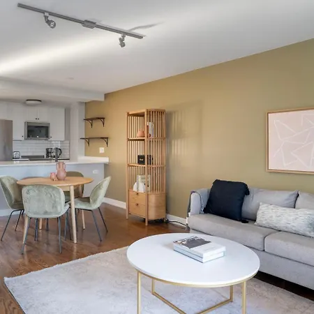 Edgewater 2br W Wd Nr Dining Shops Chi-926