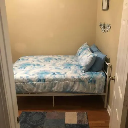 Apartment Tones Comfort Near U Of Chgo And 20min Dtwn Chgo